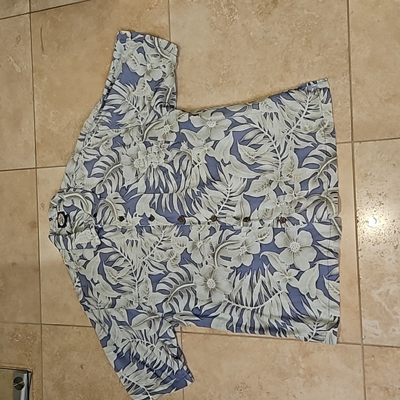 Tommy Bahama Linen Button Down Shirt - Picture 1 of 4